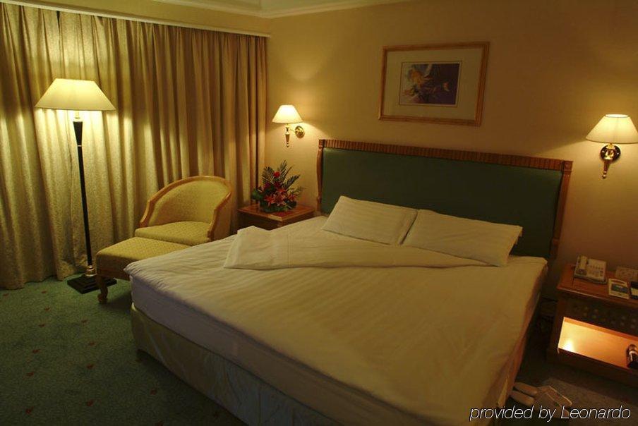 Celebrity International Grand Hotel Pekín Habitación foto
